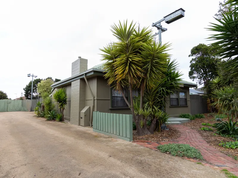 Convenient Character & Charm