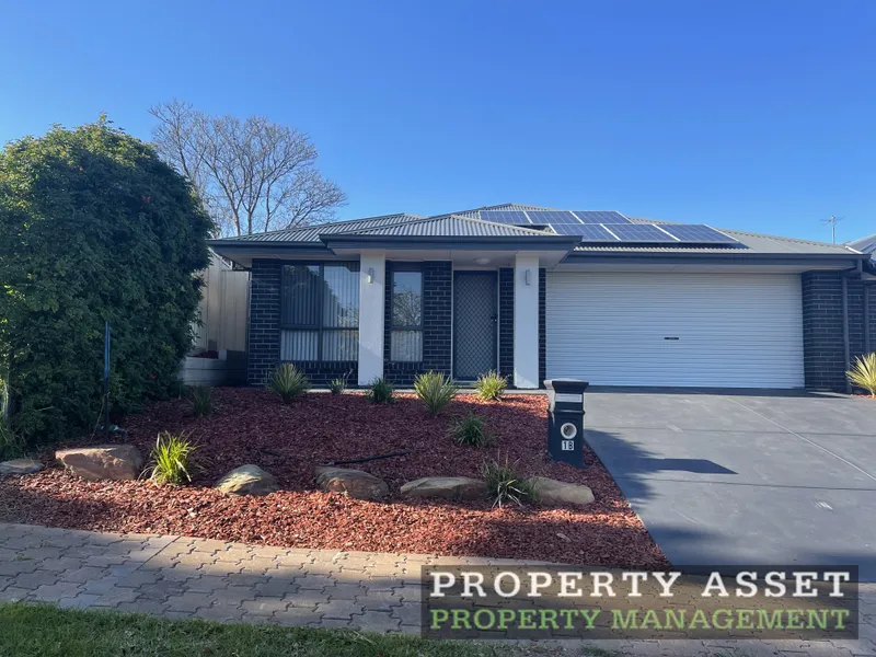 Modern Living and Low Maintenance Lifestyle!