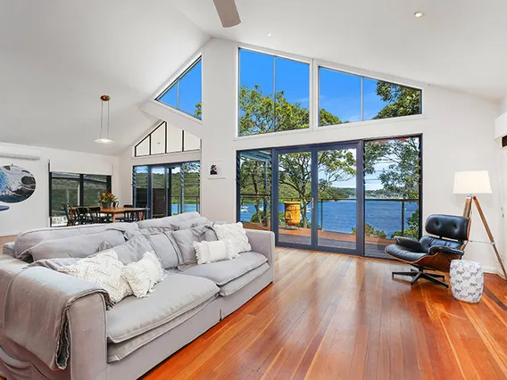 Beautiful Five Bedroom House, With Amazing Water Views