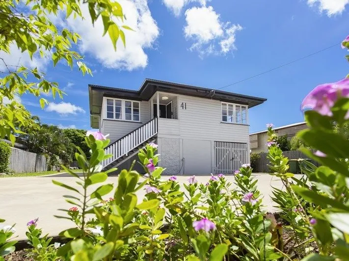 SPACIOUS 3 BEDROOM HIGHSET IN GARBUTT