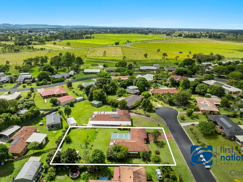 FAMILY SIZE HOME ON MASSIVE BLOCK