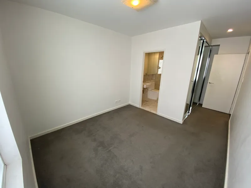 MODERN TWO BEDROOM APARTMENT