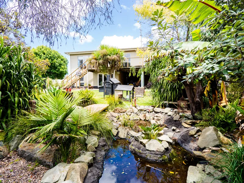 Semi renovated family beach pad on large block!