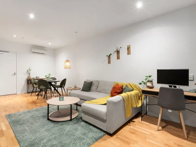 Luxury Lifestyle in Prime Port Melbourne Location