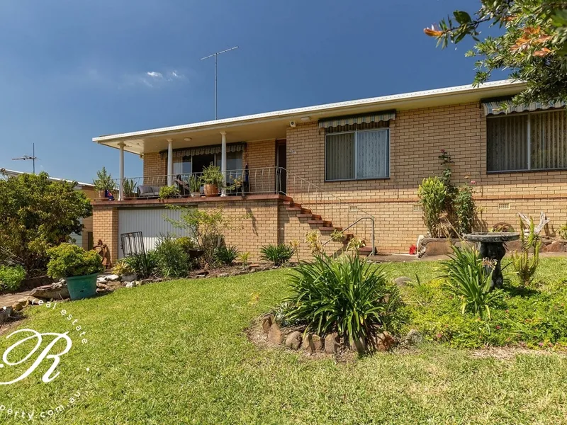 Excellent starter or investment opportunity - Live. Prosper. Invest.