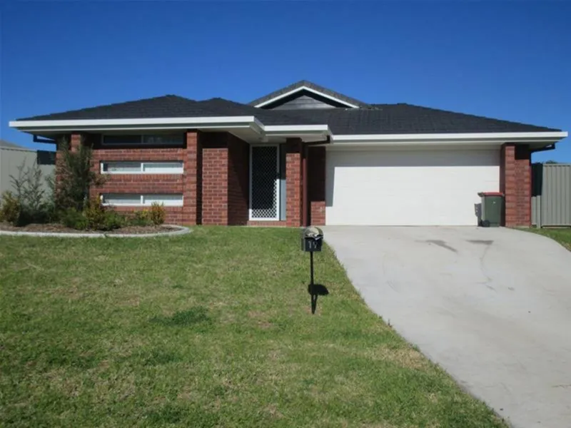 Location, Comfort, Convenience, Modern, THIS HOME HAS IT ALL!