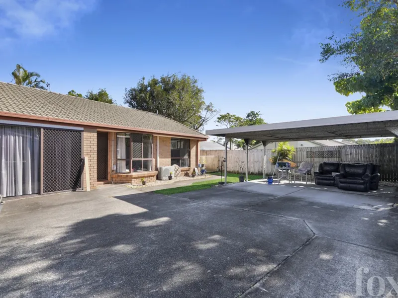 TIDY 2 BEDROOM DUPLEX