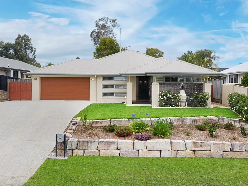 Don't miss this beautiful Ex display home