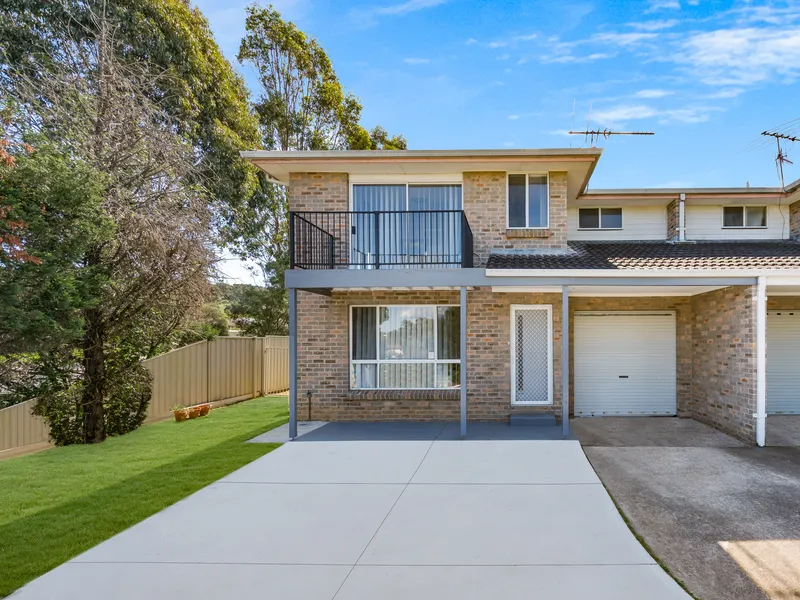 Torrens Title Duplex || Spacious and Move In Ready