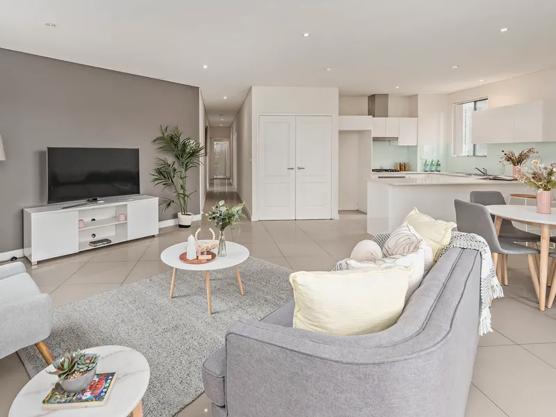 Impressive First Floor Apartment in Boutique Block, 116sqm