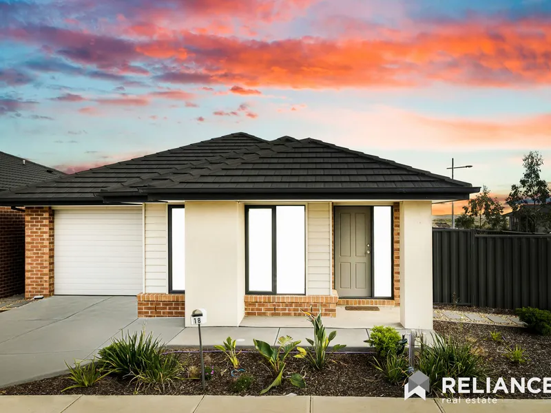 NEST OR INVEST IN THE GROWING POCKET OF CORNER STONE ESTATE
