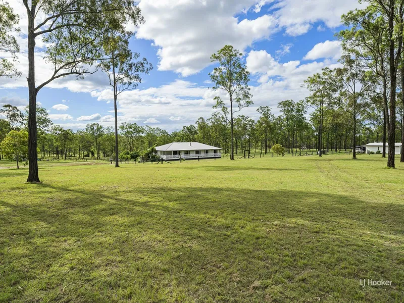 Modern Country Escape with separate Cottage