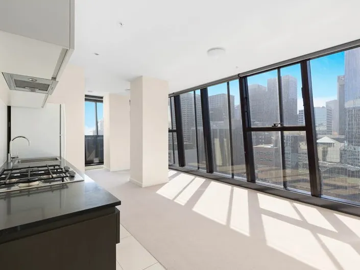 Fully furnished 2 bed 1 bath available now
