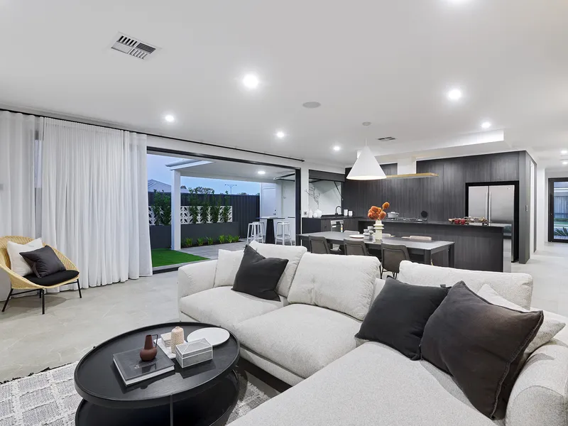 BUILD YOUR DREAM HOME IN 9 MONTHS!