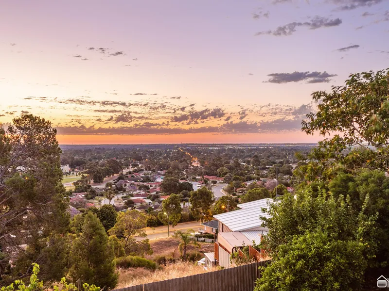 INCREDIBLE VIEWS AND EASY LIVING