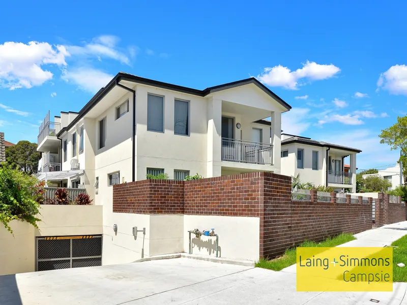Total 101 Sqm Well Presented 2 Bedroom Courtyard Apartment