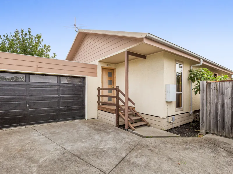 Spacious Single-Level Living With Effortless Style