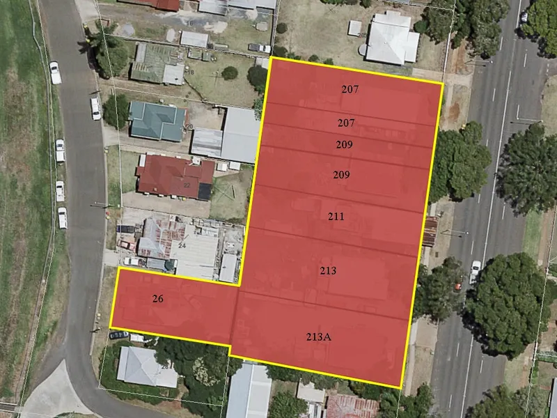 Great Residential/Commercial Development Opportunity On 3,238m2, ( 8 Lots ), Ever So Close to Toowoomba's CBD !