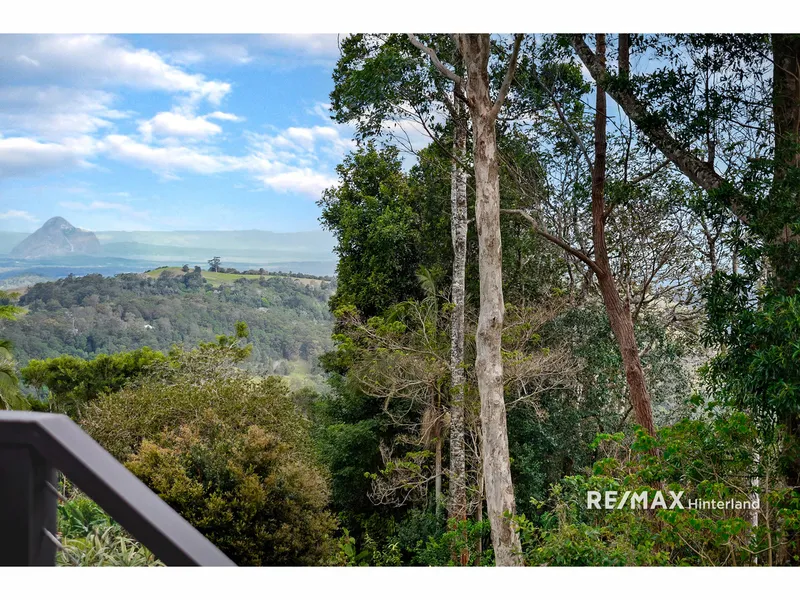 OPEN FRI 2:00-2:30PM - Unbeatable Eastside Location! Views and a Character Home!!