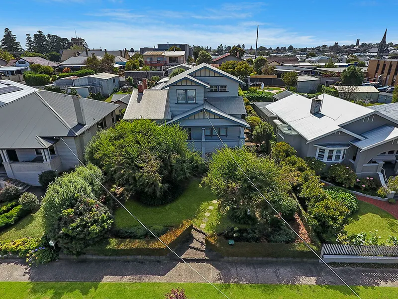 Ocean Views - Elegant Period Home