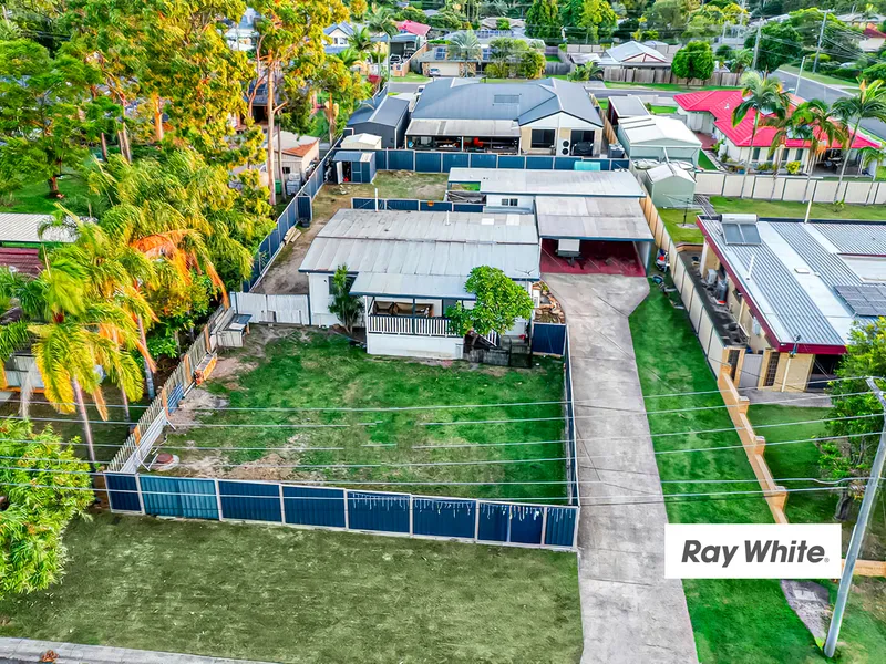 CHARMING 3 BEDROOM TIMBER HOME IN A GREAT LOCATION!!!