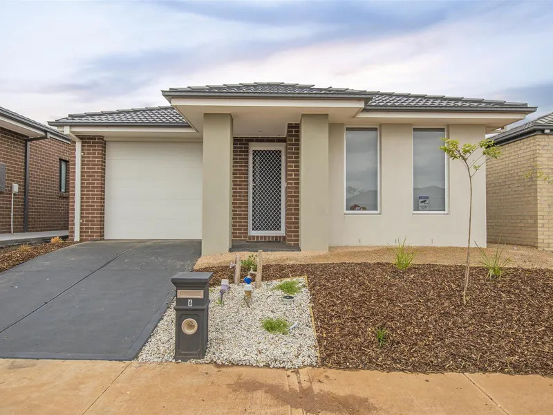 3 BEDROOM HOME LOCATED IN COBBLEBANK 