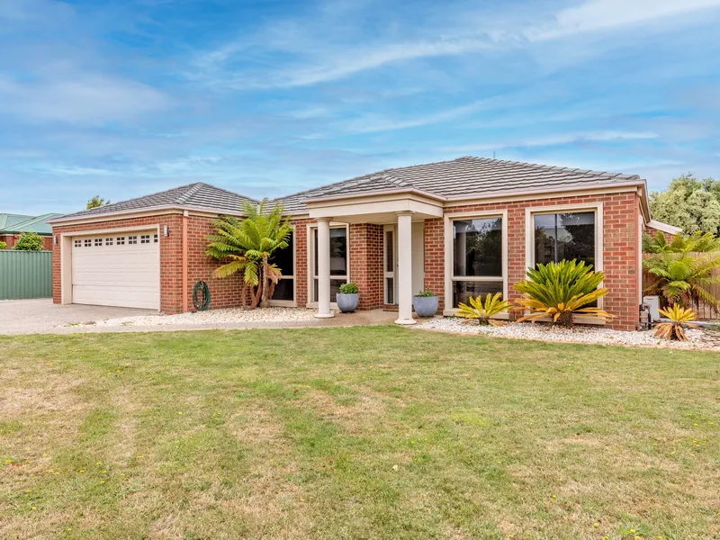 Family Friendly Entertainer In Sought After Alfredton Location