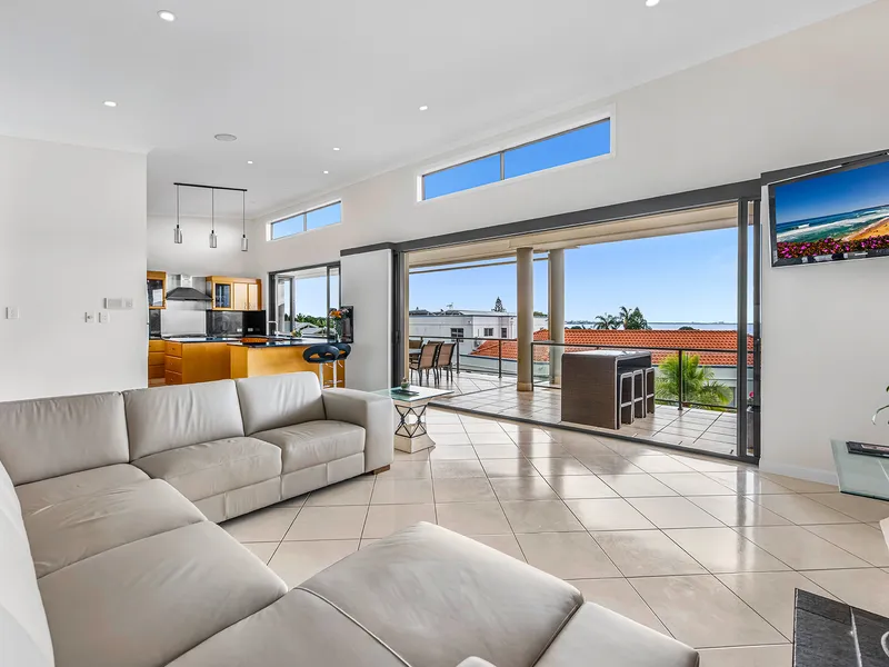 Aquatic Paradise Estate