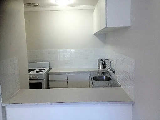 Tidy 2 Bedroom Unit Close to Freo