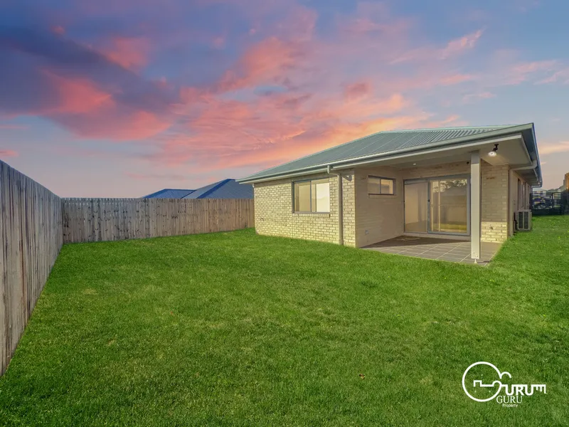 NEW HOME IN BELLBIRD PARK!