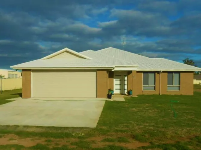 Home on Half and Acre!!