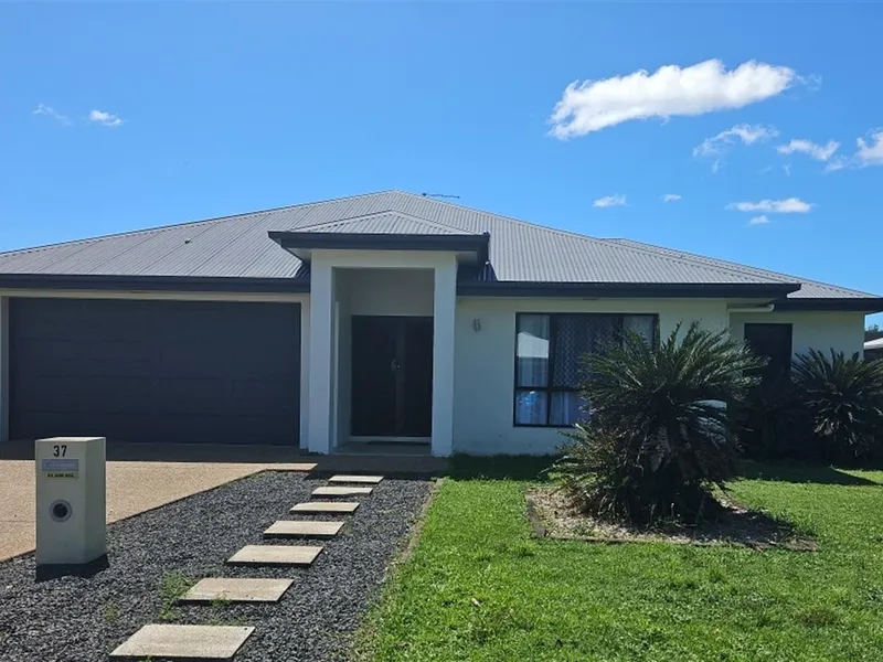 LOCATION, MEDIA ROOM, SIDE ACCESS AND POOL!