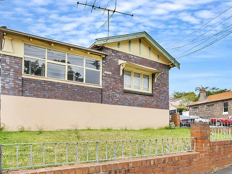 Three Bedroom House in Convenient Location