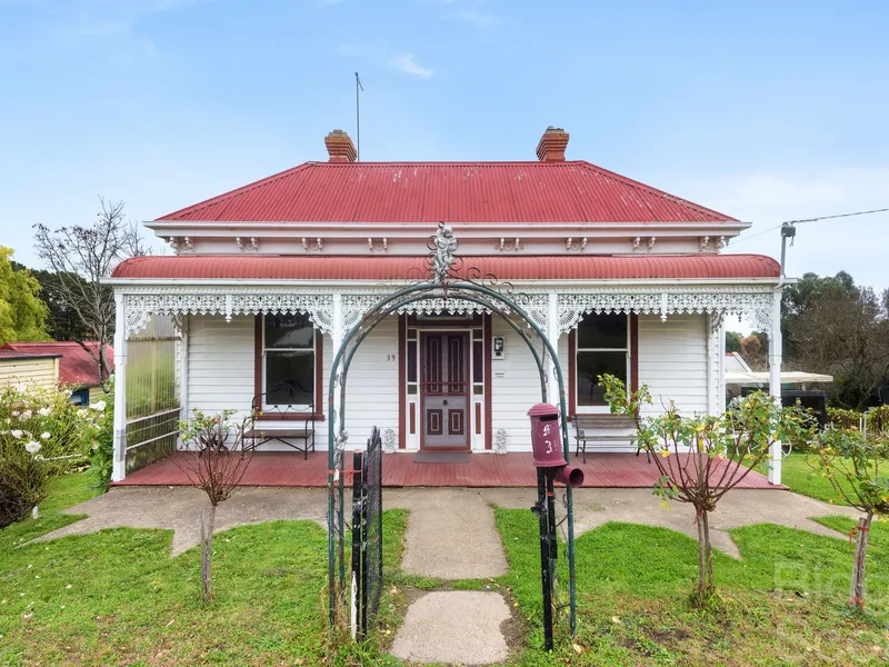 “Allambee”, Former Guesthouse in Central Daylesford