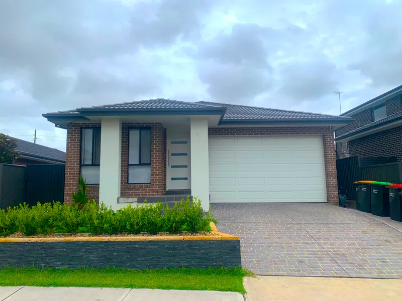 Spacious 4 bedroom Home Close to all Amenities