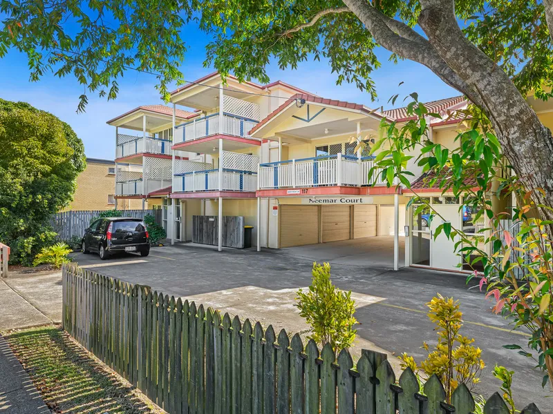 SPACIOUS GEM IN THE HEART OF CHERMSIDE!