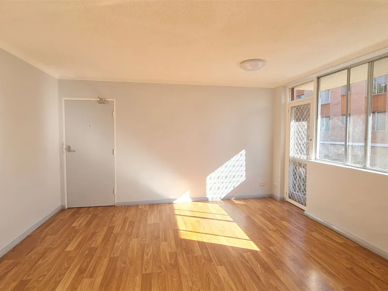 Renovated - Freshly painted 2 bedrooms for rent