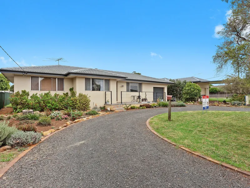 Blue Chip Bargain In Popular Smithfield