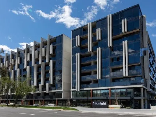 “Midnight ” one bedroom apartment in Braddon - Can be fully furnished