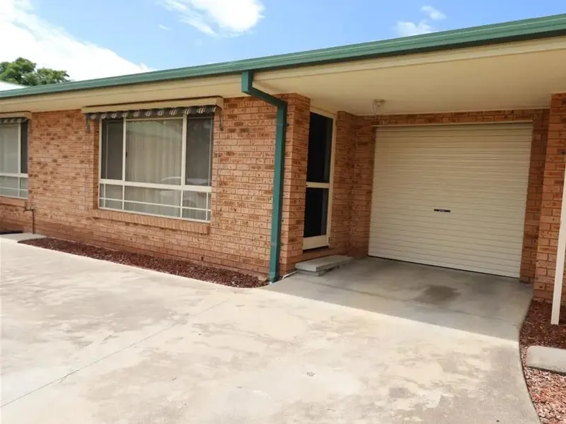 CENTRALLY LOCATED ONE BEDROOM UNIT