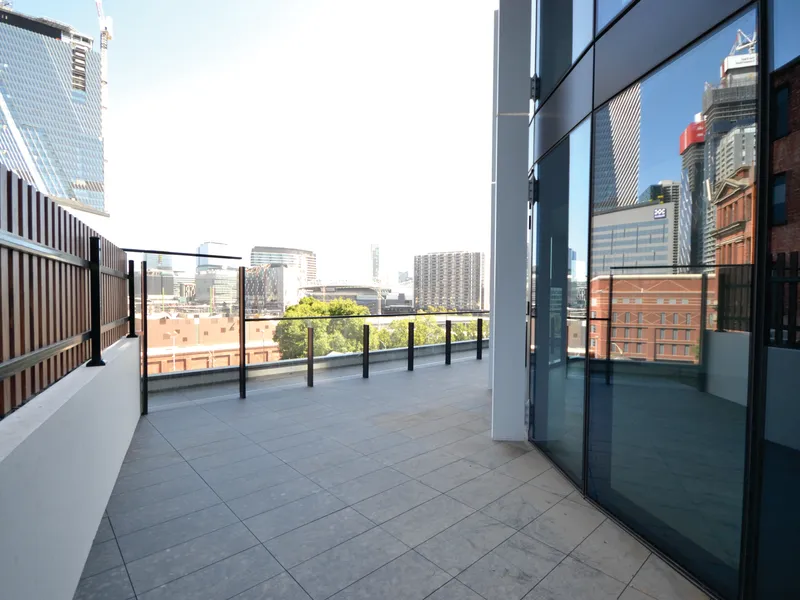 LUXURY INNER CITY LIVING