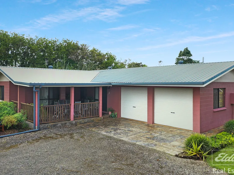 LIFESTYLE 2.5 ACRES ON THE WATERFALL CIRCUIT