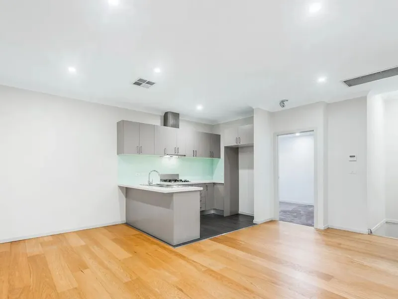 2 Bedrooms unit in Doncaster