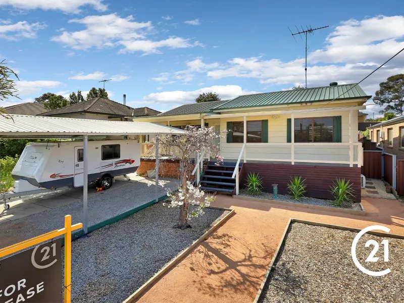 COMFORTABLE & SPACIOUS FAMILY HOME