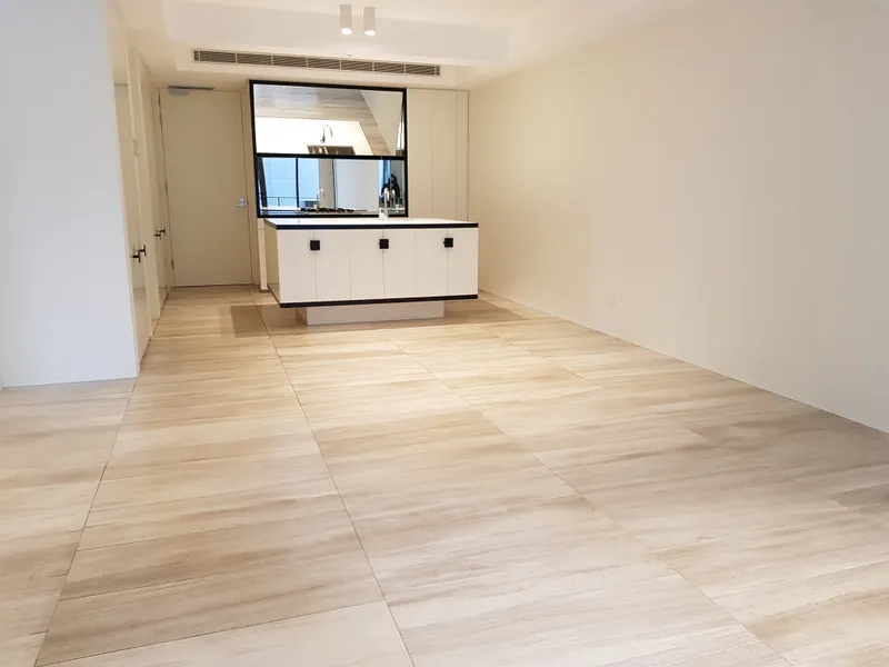 EXTRA LARGE 1BRM + GYM IN 