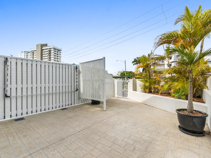 Townhouse Cotton Tree