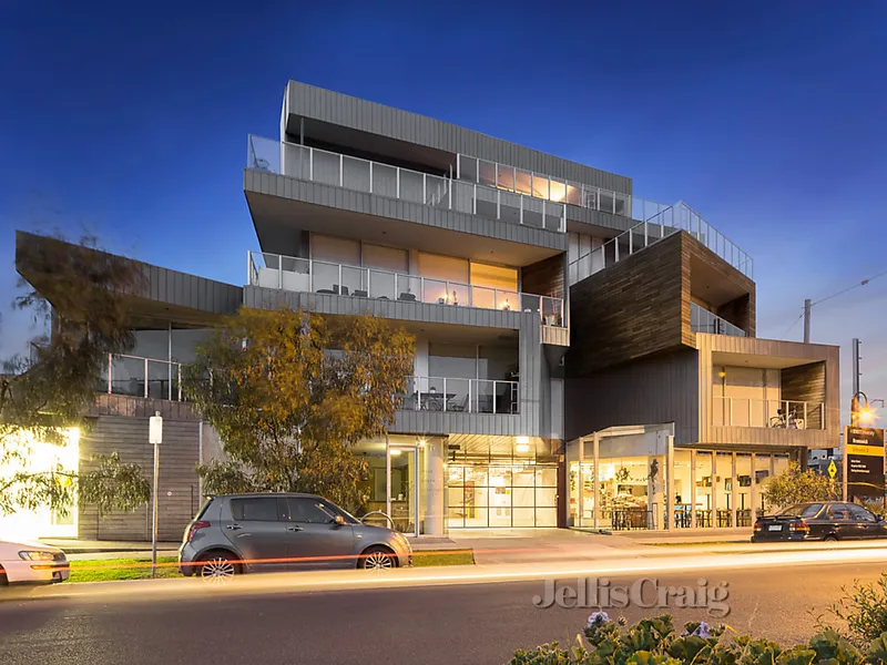 Union of Vibrant City Living and Mountain Views