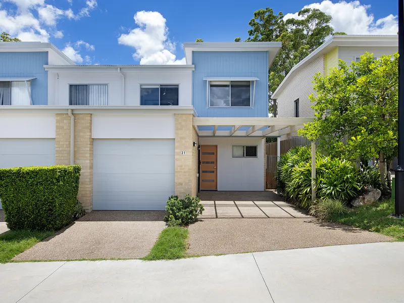 Rarely available townhouse in Mackenzie!