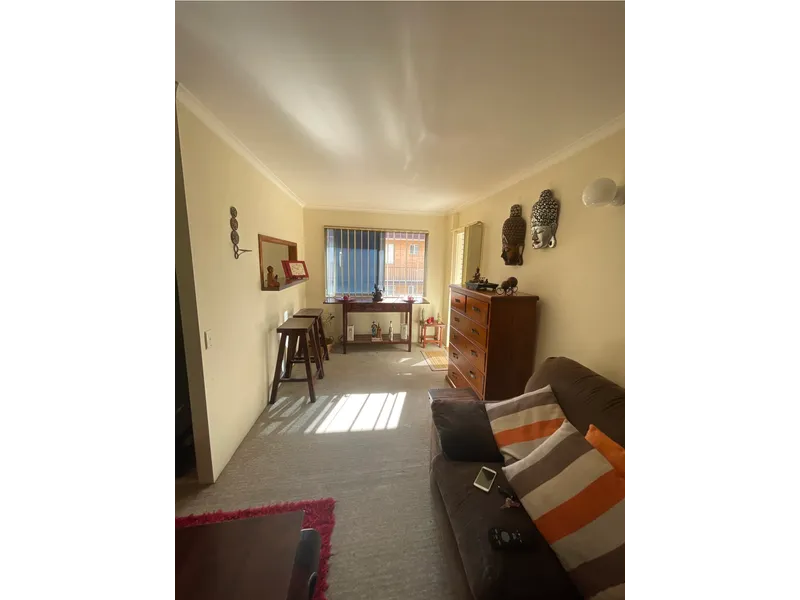 Neat & Tidy Unit In The Heart Of Labrador!