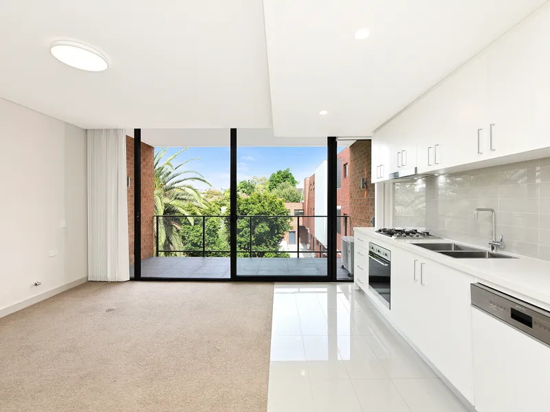 Modern One Bedroom Apartment with Carspace